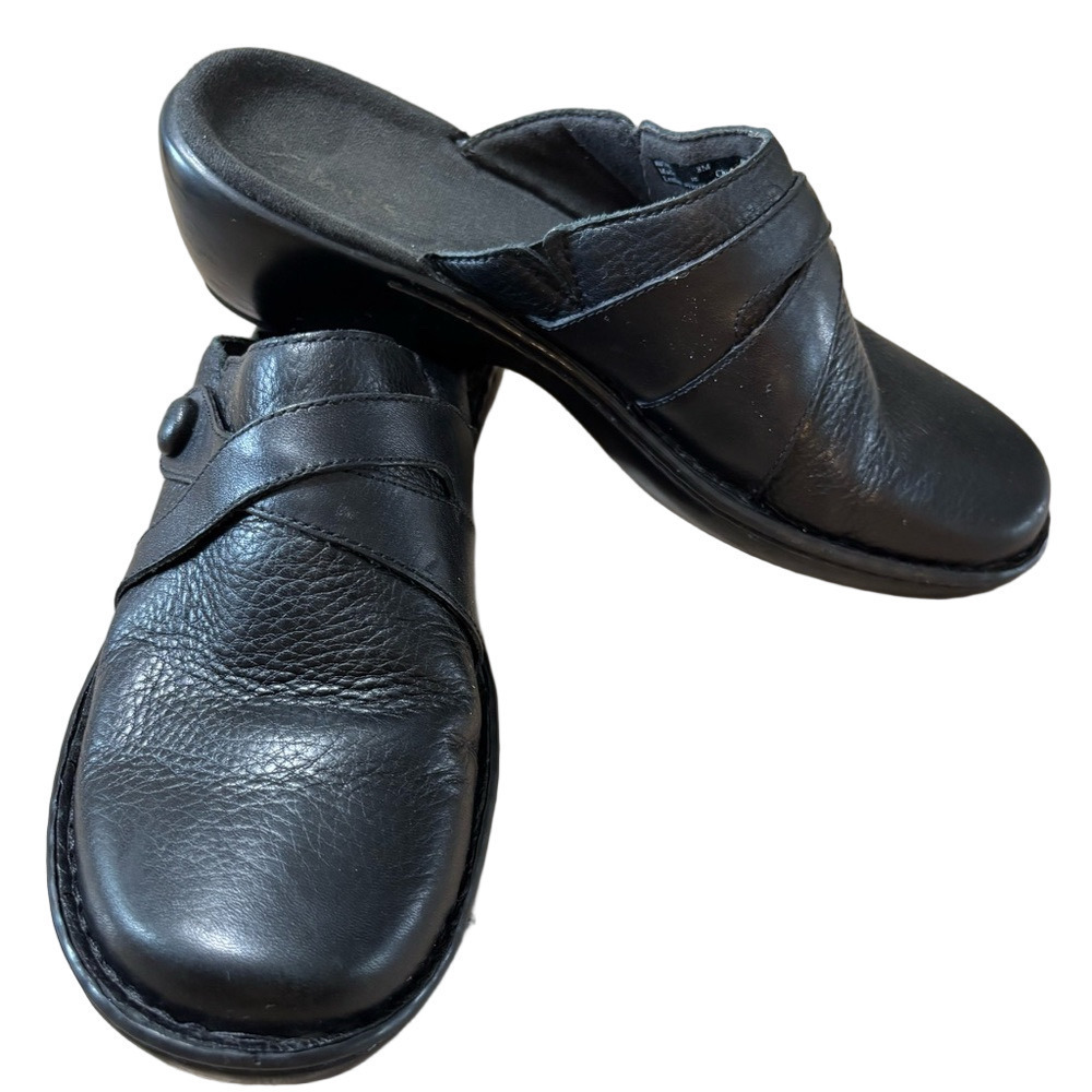 Clarks Black Leather XCross strap  Slip on Clogs size 8m